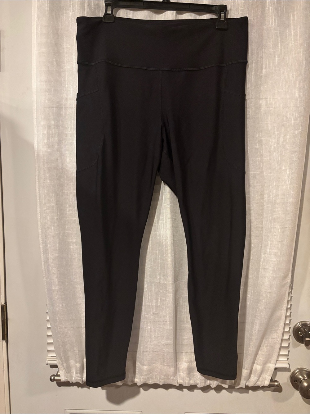 Old Navy Black High-Rise Active Leggings
